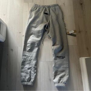 Grey essential pants